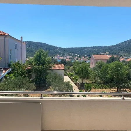 Apartment Pazanin House 2 Vinisce